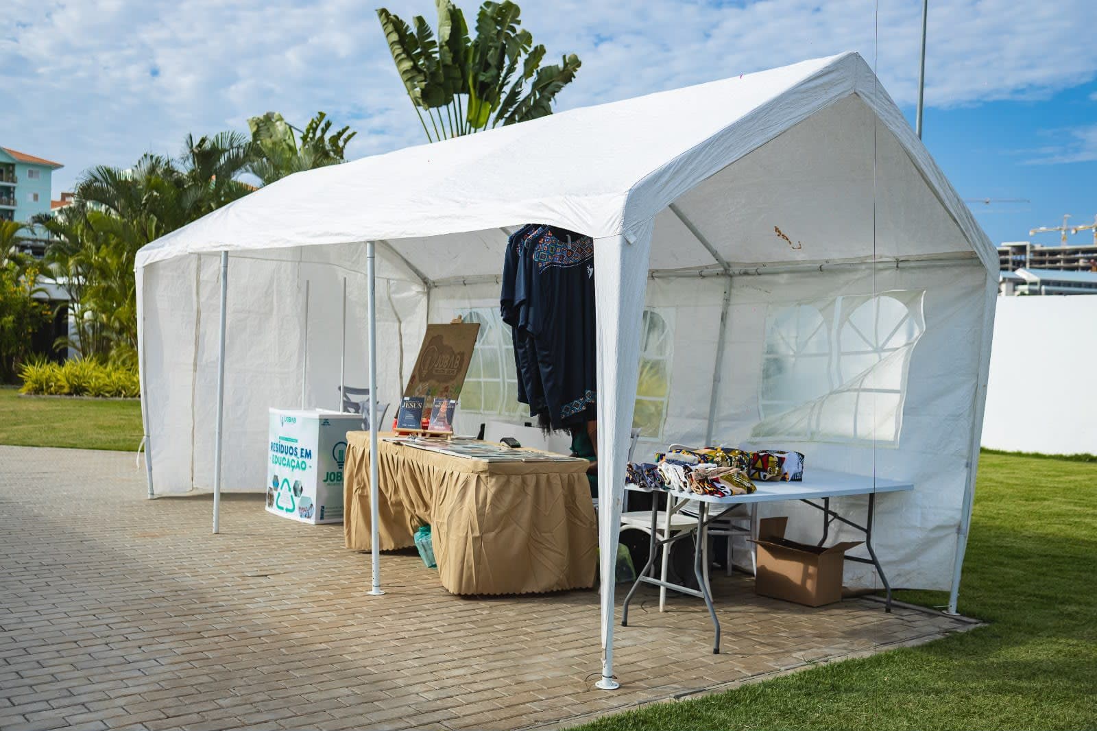 Tenda Outdoor